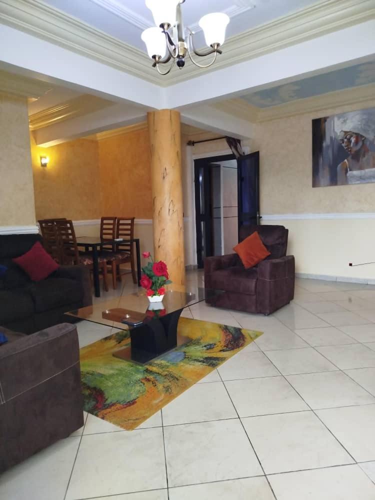 Launapark Residence Douala Luaran gambar